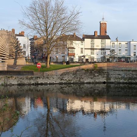 The Shrewsbury Hotel Wetherspoon Buitenkant foto